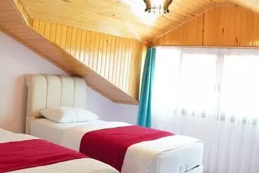 Aparthotel Ozbek Suit