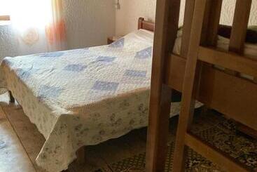 펜션 Kulla E Sadri Lukes