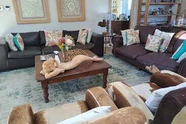 Majatalo Sea Dreams Guesthouse
