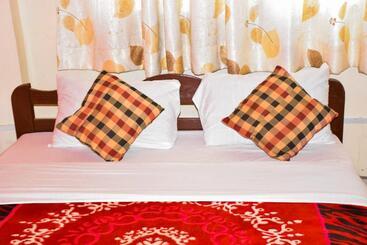 ペンション Mona Lisa Guest House Kisumu