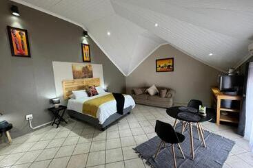 הוסטל Echo Mountain Inn