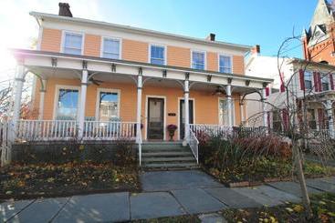 Szálló Bohemian Inn