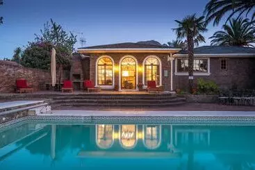 Majatalo Boutique Villa Guesthouse