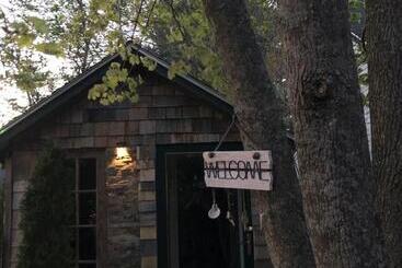 هاستل Seafarer Inn And Cottages