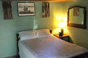 ユースホステル Seafarer Inn And Cottages