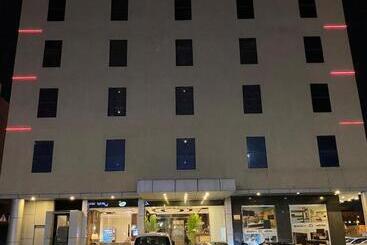 Aparthotel Al Taif Suites   Al Faisaliah
