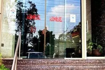 هتل Akbar International