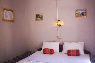 Pension Khamphouy Guesthouse
