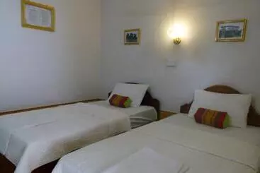 ペンション Khamphouy Guesthouse