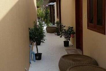 پانسیون New Moon Village