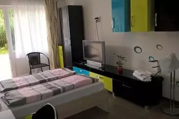 Pensió Kazinczy Apartment
