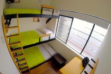 پانسیون Hostal De La 57