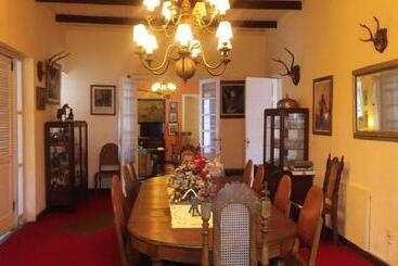 فندق Estancia El Rosario