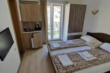 Panzió Guest House Damjana
