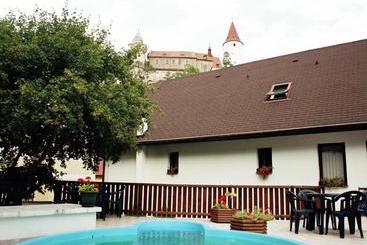 Panzió Penzion V Budech