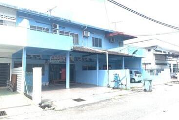 Pansiyon Spot On 89860 Yb House