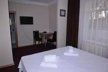 アパートホテル Emsa Otel Maltepedeki Eviniz