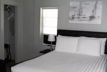 Auberge Deep Water Inn