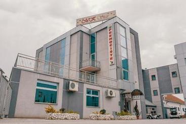 Pension (Hôtel basse catégorie) Guest House Mk Star