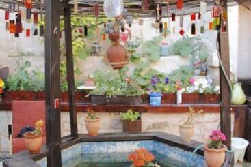 Majatalo Vitrage Guest House