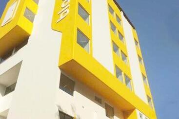 هتل Bloomrooms @ Janpath