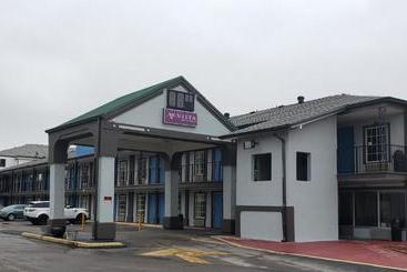 مُتل Select Inn Hermitage