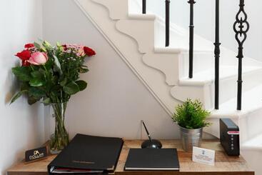 관광객 아파트 Dollar Apartments At 41