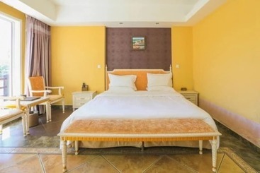 Chateau Monette Hotel & Resort