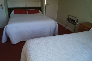 Bed and Breakfast Ardrinane House