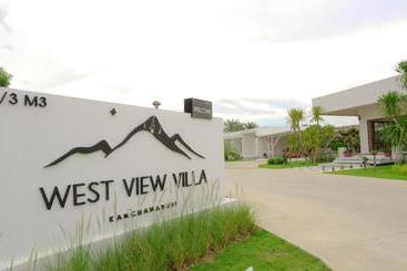 استراحتگاه West View Villa