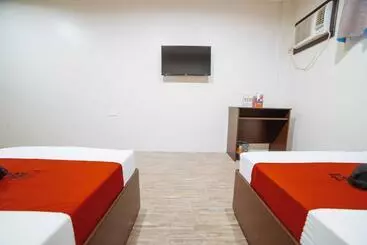 Hotel Reddoorz At Traveler S Inn Bajada Davao