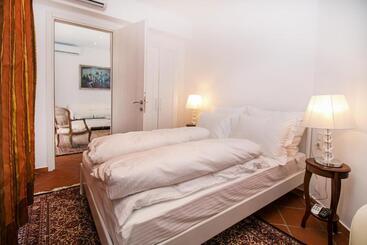 Жильё для туристов Danezis City Stars Boutique Apart