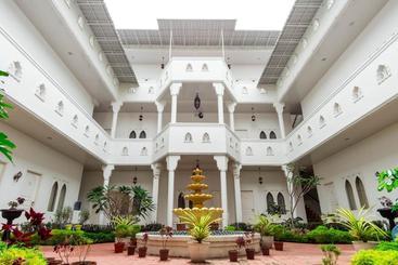 Hotel Oyo 269 Grand Shaqilla Syariah