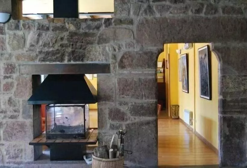 مسافرخانه Hosteria Del Huerna