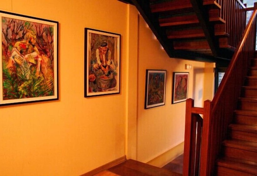 Hostel Hosteria Del Huerna