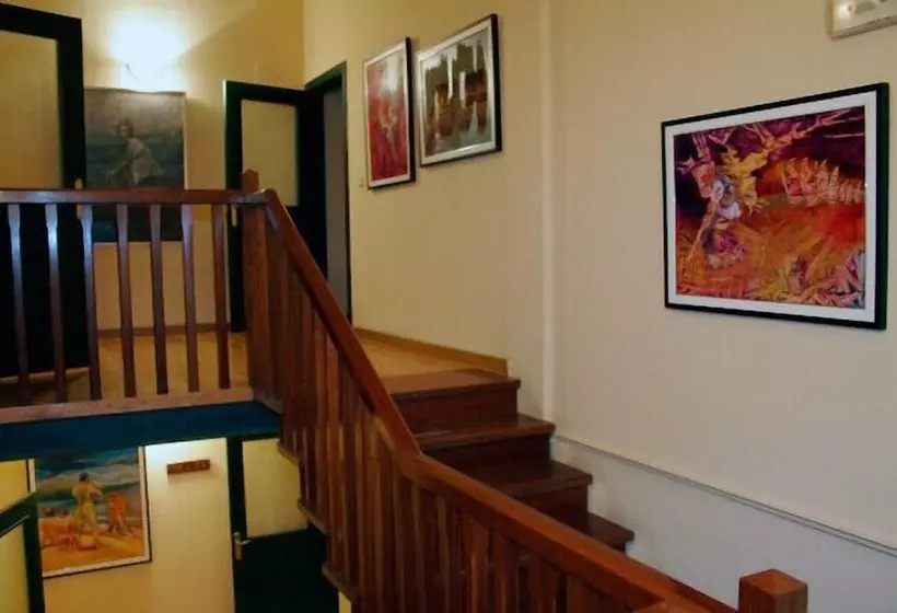 مسافرخانه Hosteria Del Huerna