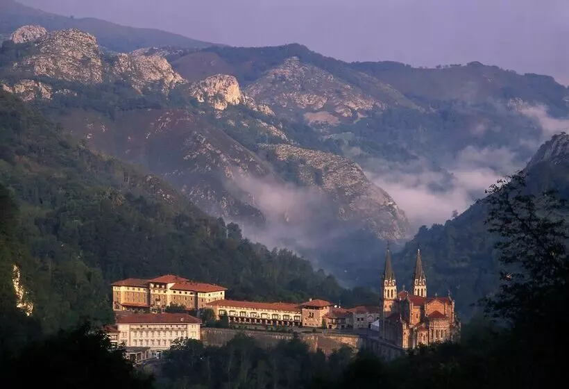 Arcea Gran Hotel Pelayo