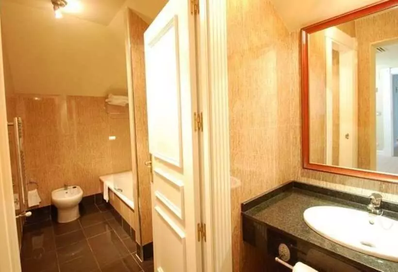 Arcea Gran Hotel Pelayo