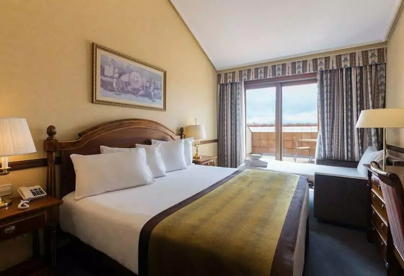 בית מלון כפרי Exe Reina Isabel