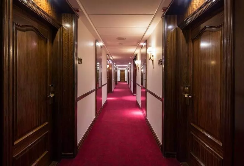 בית מלון כפרי Exe Reina Isabel