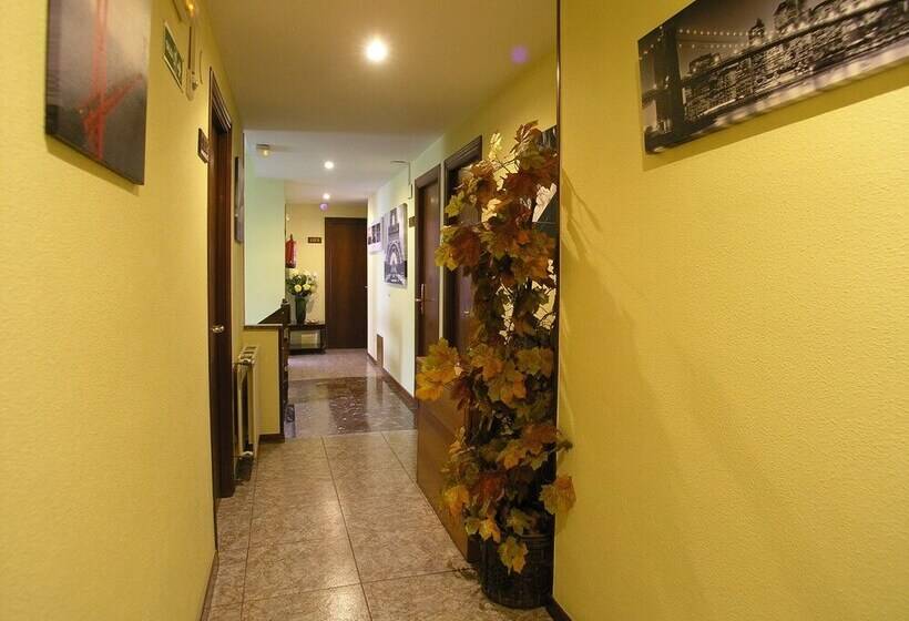 Hotel Iraipe Gorbea Auto Check In