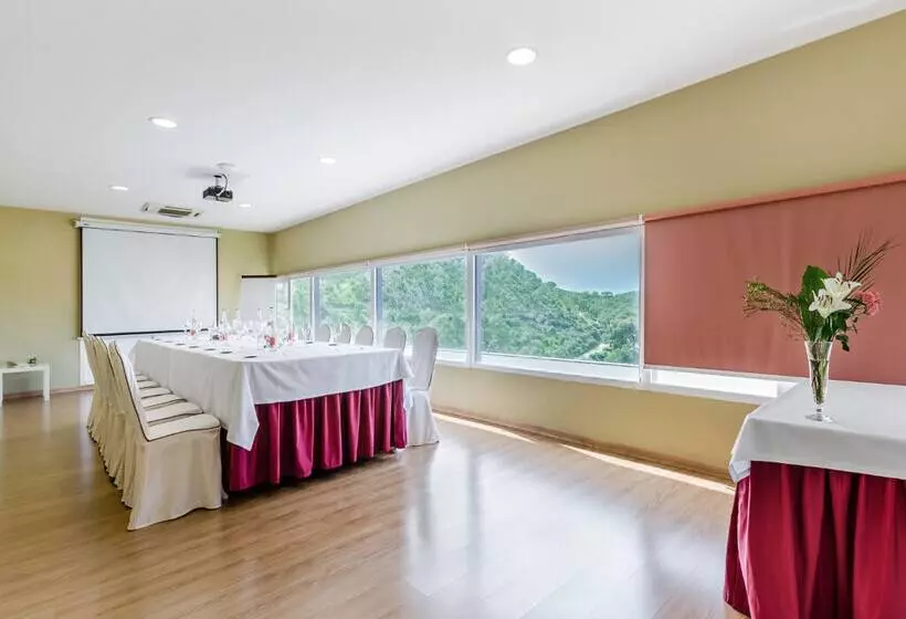 호텔 Maya Alicante