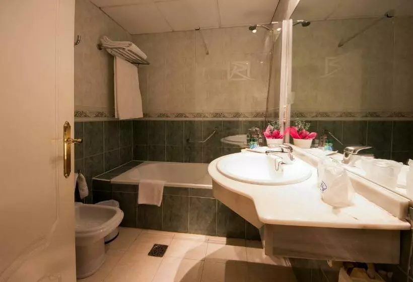 فندق Rio Badajoz