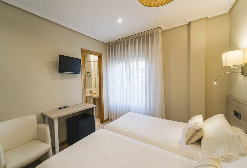 Отель Miracielos