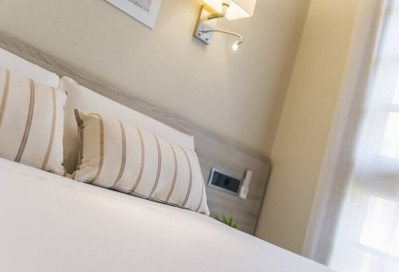 Отель Miracielos