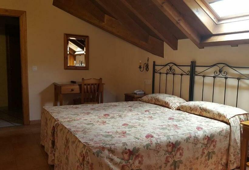 호텔 Naranjo De Bulnes