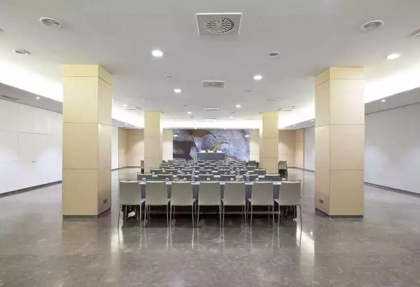 Hotel NH Canciller Ayala Vitoria