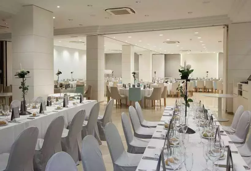 Hotel NH Canciller Ayala Vitoria