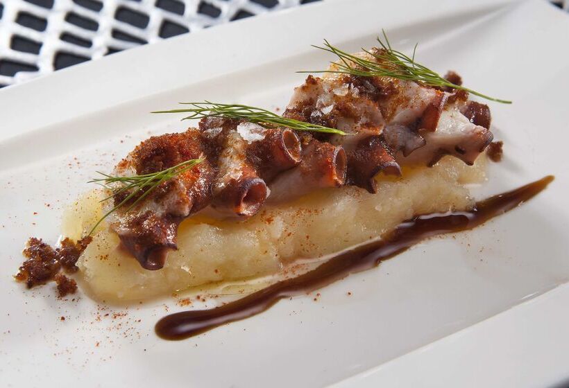 Hotel NH Canciller Ayala Vitoria