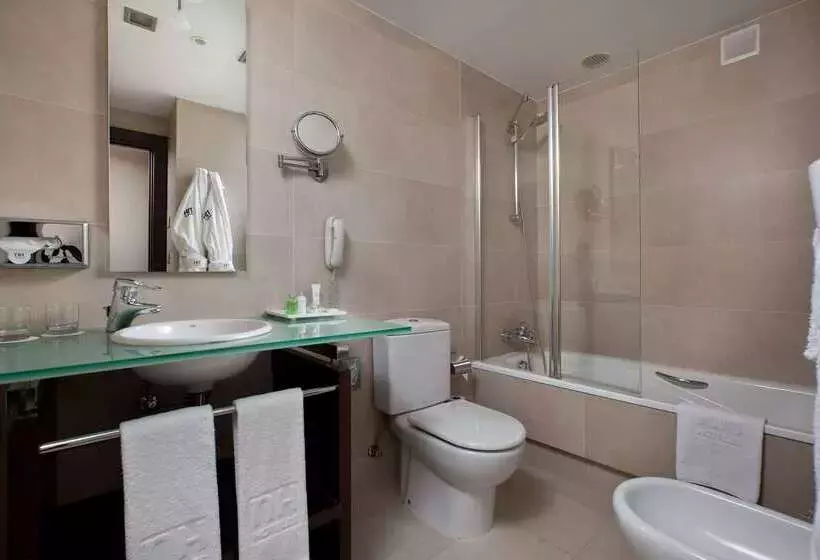 Hotel NH Canciller Ayala Vitoria